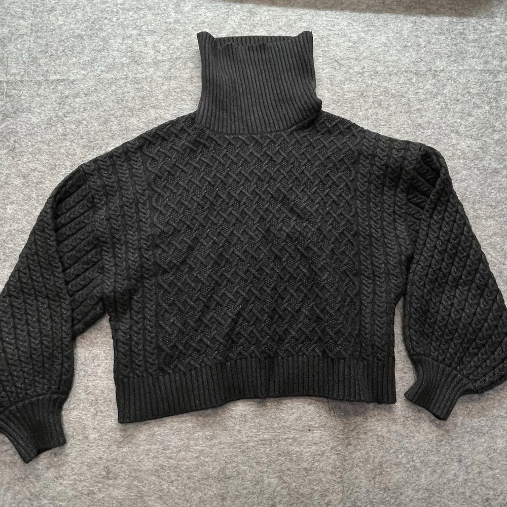 T Tahari Sweater Womens S Cable Knit Viscose Blend Black Solid Turtleneck
